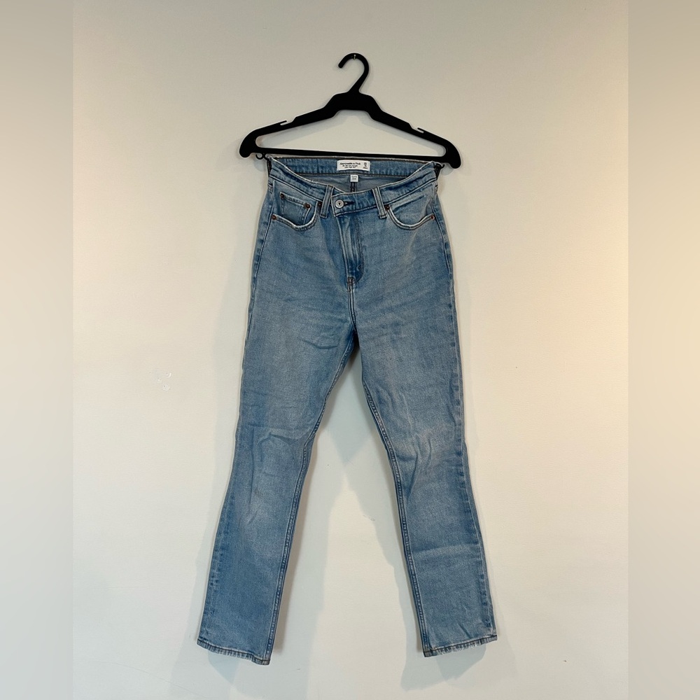 Abercrombie Light Blue Ultra High Rise Jeans size 25s